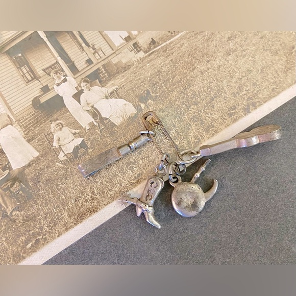 4 Vintage Southwest theme Pendant Charms including Guitar, Cowboy Boot, & Pipe - Picture 2 of 16